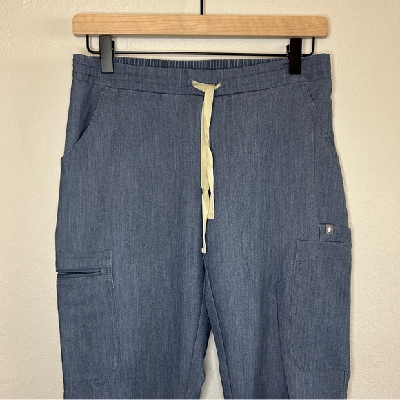 Figs XS Kade scrubs pant Heather Denim Chambray - Picture 3 of 10